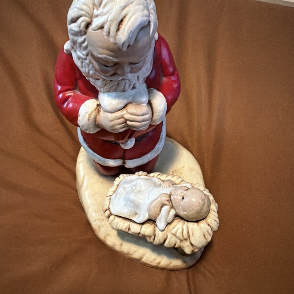 Vtg Christmas Ceramic Kneeling Praying Santa Baby Jesus Figurine Hand Painted
